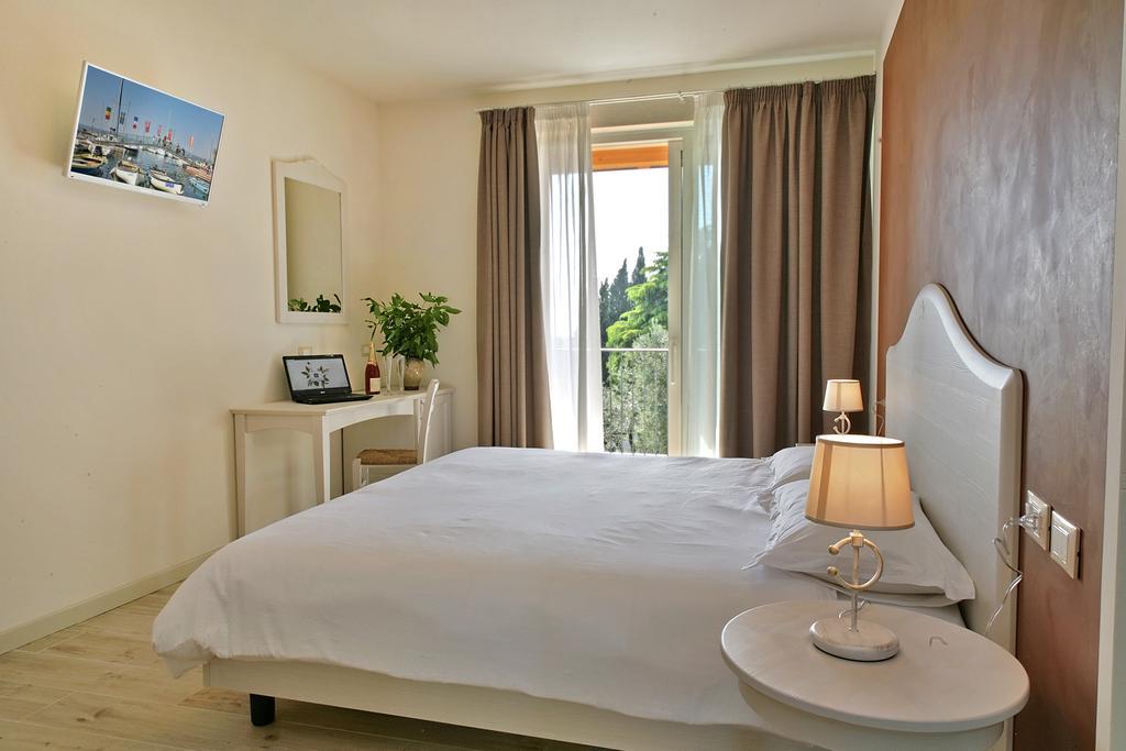 바르돌리노 Relais Colle San Giorgio B&B 객실 사진
